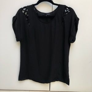 Ro&De Peekaboo Shoulder Blouse